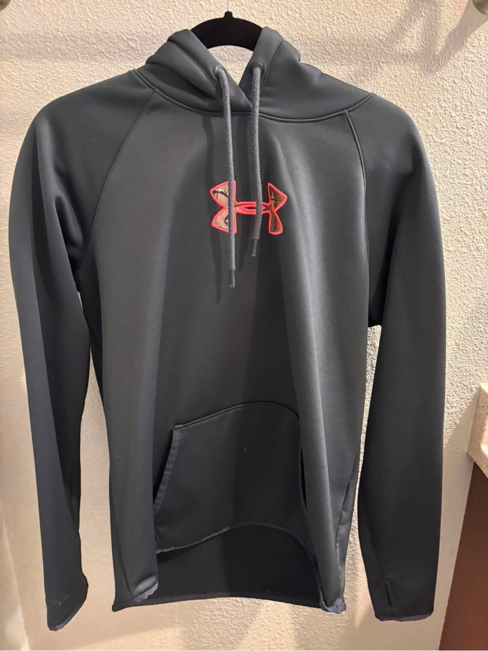 Under Armour Women’s Charcoal Hooded Rash Guard with Pink Logo